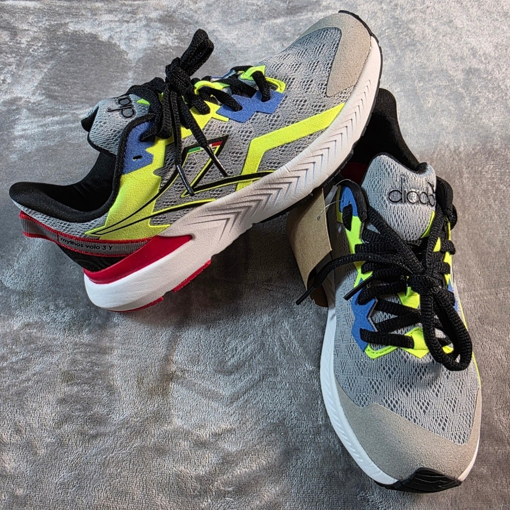 Diadora Mythos Volo 3 Y Kids Size 2 Silver Black Yellow Running Shoes‎ NEW